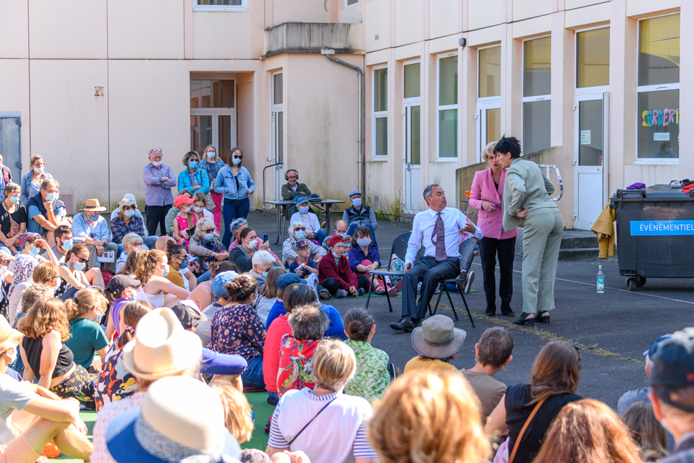 Grand colossal th&eacute;&acirc;tre&copy;Benoit Croisy - Coll VIlle de Granville-2.JPG (679 KB)